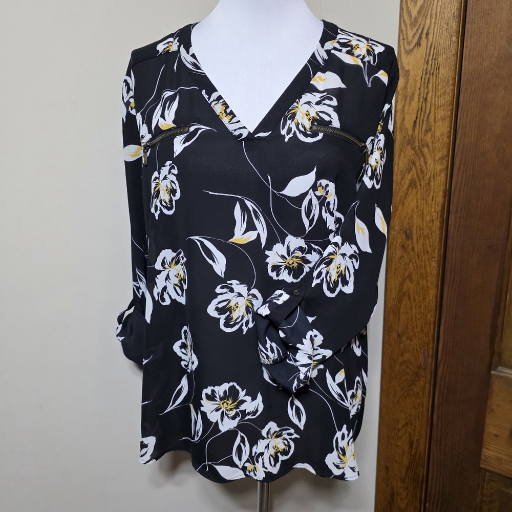Maurices Black White Yellow Floral Faux Zip Pockets Lightweight Blouse Size XL